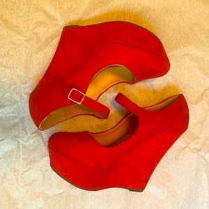 Red Velvet Wedges